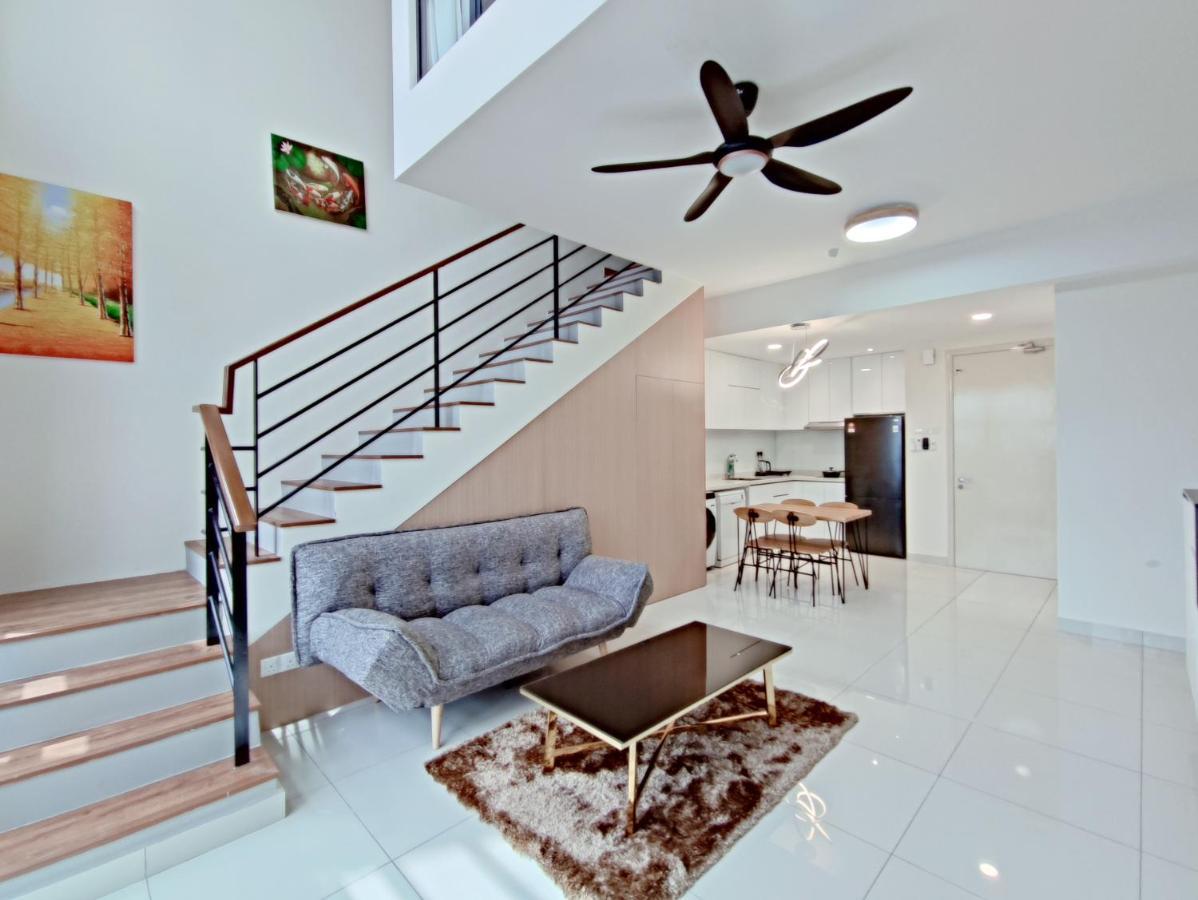 Arte Mont Kiara Host By Host Corner Suites Куала-Лумпур Экстерьер фото